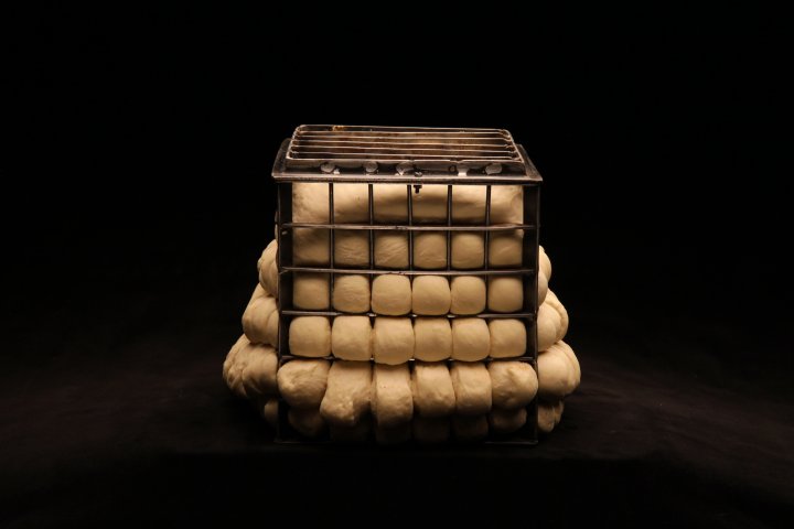 Breadwinner-under-Pressure-2.jpg